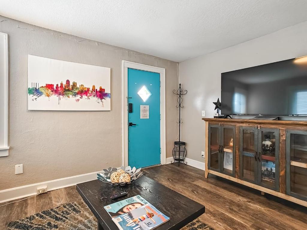 Heart Of Westport 1Br Kansas City Exterior foto