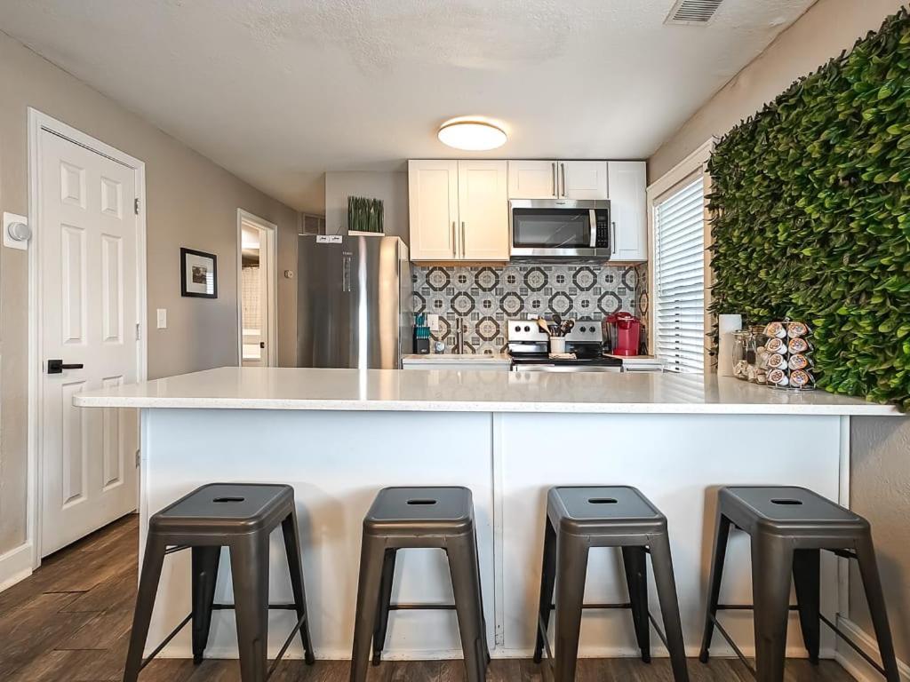 Heart Of Westport 1Br Kansas City Exterior foto